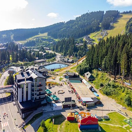 Shelter Apart Hotel Bukovel Exterior photo